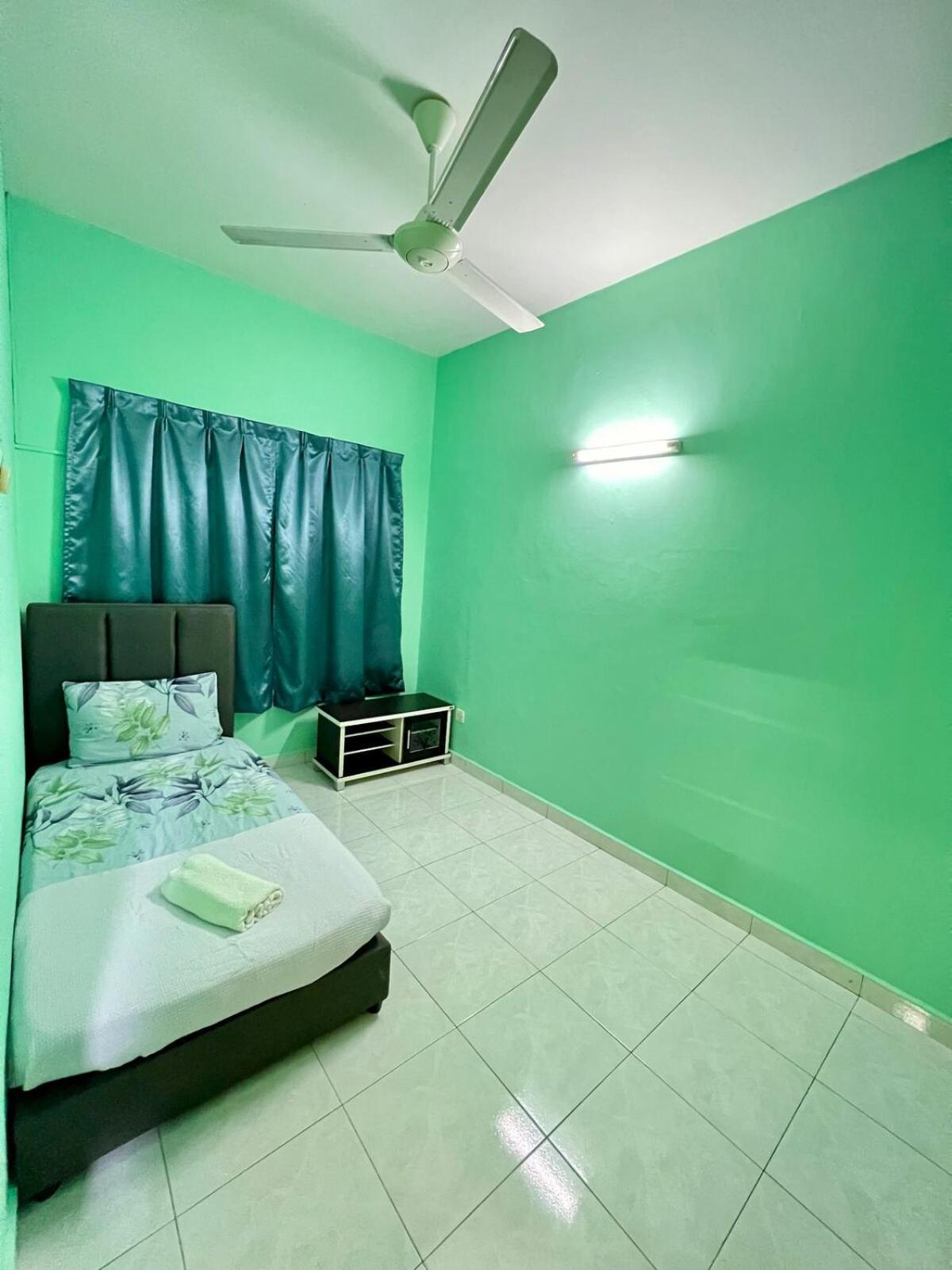 Rini Utama Homestay Skudai Kültér fotó